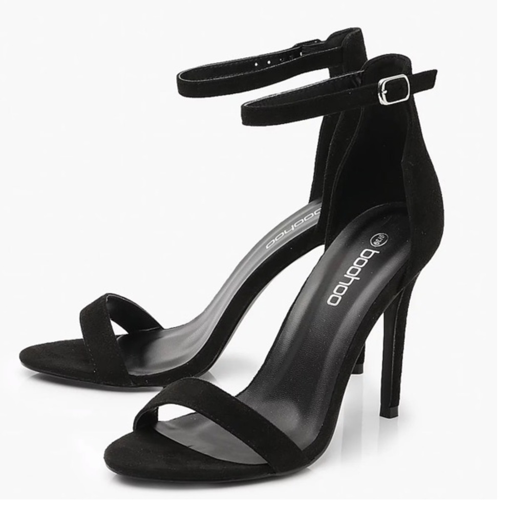 Boohoo crushed velvet black heels NWOB